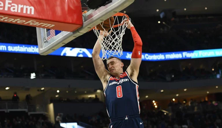 Respuesta de Sam Dekker al Real Madrid deja mudo a Chus Mateo