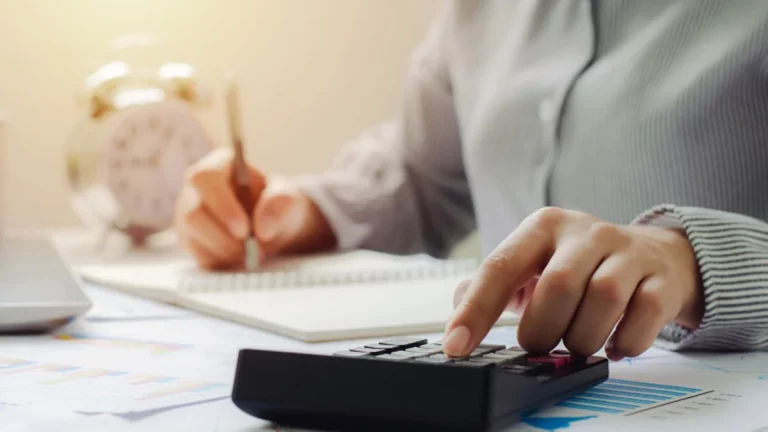 La solución a la gran jubilación de 2028 en los autónomos: la tarifa plana invertida