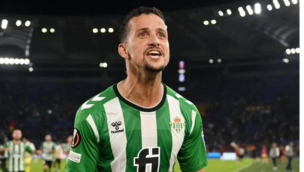 Luiz Felipe Al Rayo Por Amor Al Betis 1 Luiz Felipe Rechaza Al Sevilla Fc Por Amor Al Betis. Fuente: Agencias