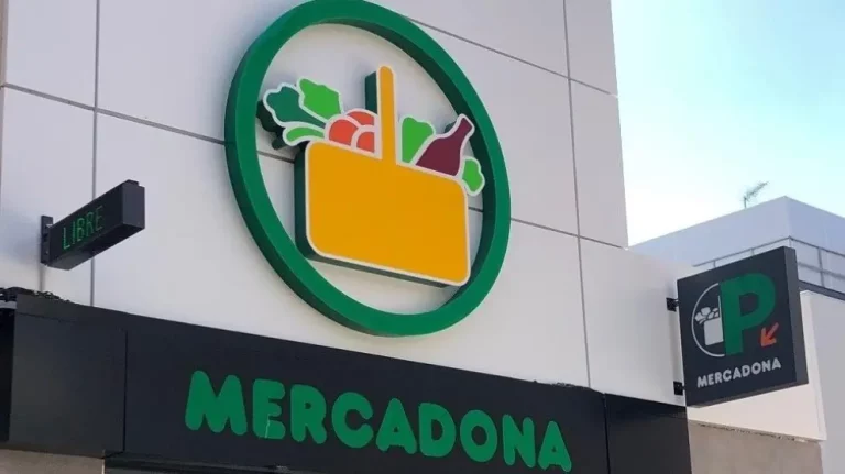 Un carnicero con 30 años de experiencia elige la mejor carne de Mercadona