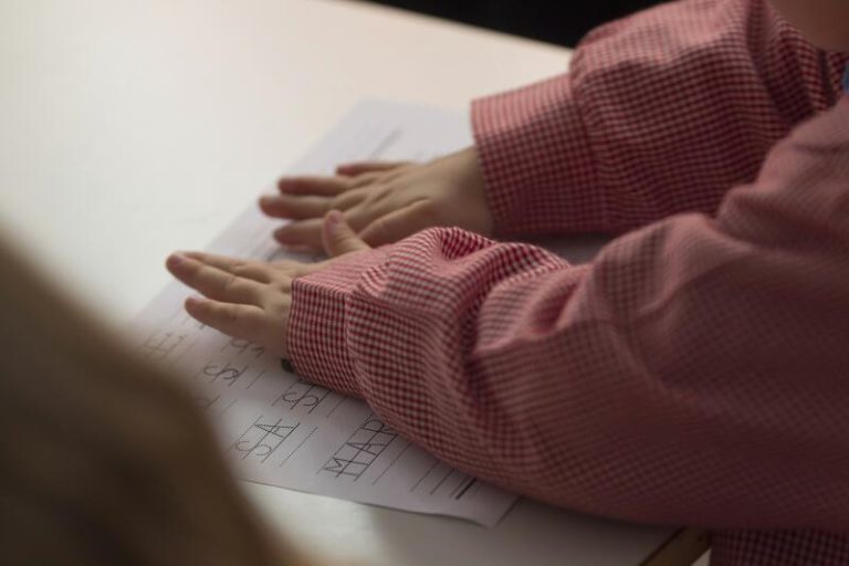 Las notificaciones de sospecha de maltrato infantil bajan por primera vez en 5 años, hasta 27.915, según Juventud