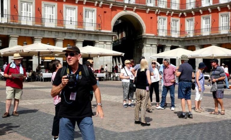 El empleo turístico en España empieza 2025 en ascenso