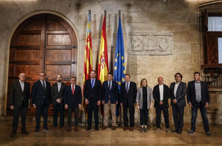 Los agricultores valencianos valoran las ayudas por la DANA pero piden agilidad