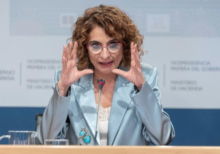 Hacienda traslada al CPFF su plan para condonar la deuda a las comunidades autónomas