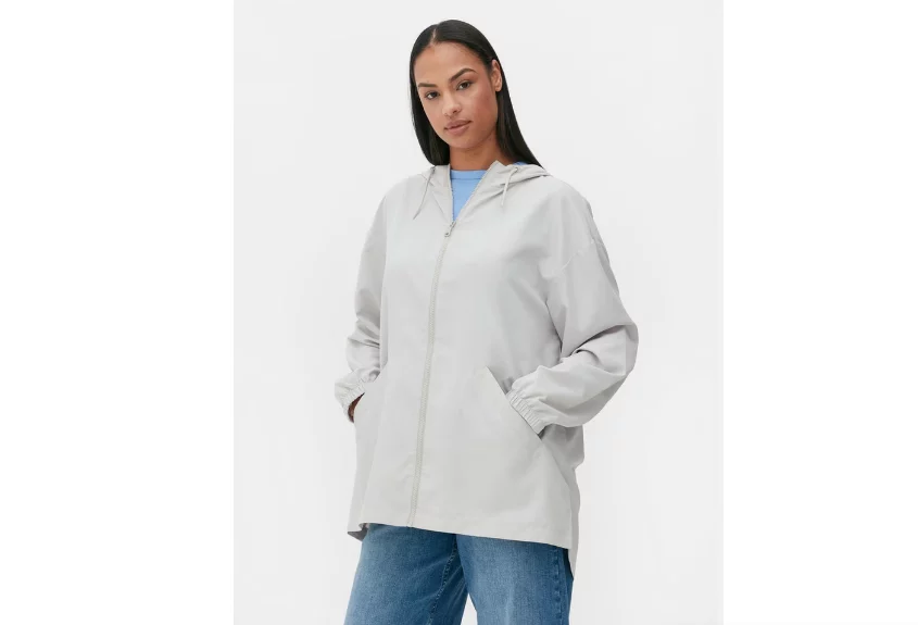 Bolsos, Vestidos Y Chaquetas Entre Las Novedades De Primark Desde Los 9 Euros