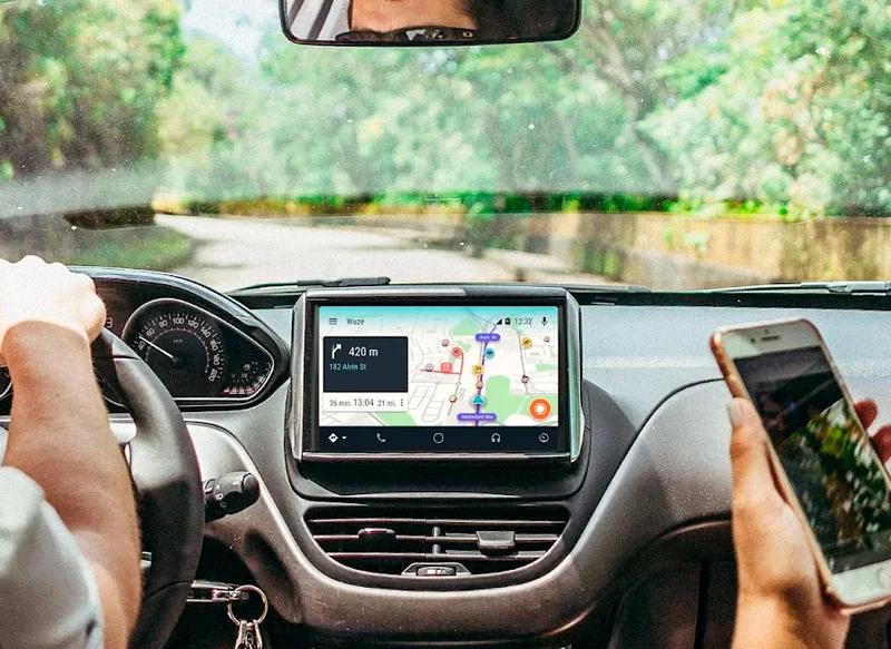 CONDUCE DE MANERA MÁS SEGURA CON WAZE
