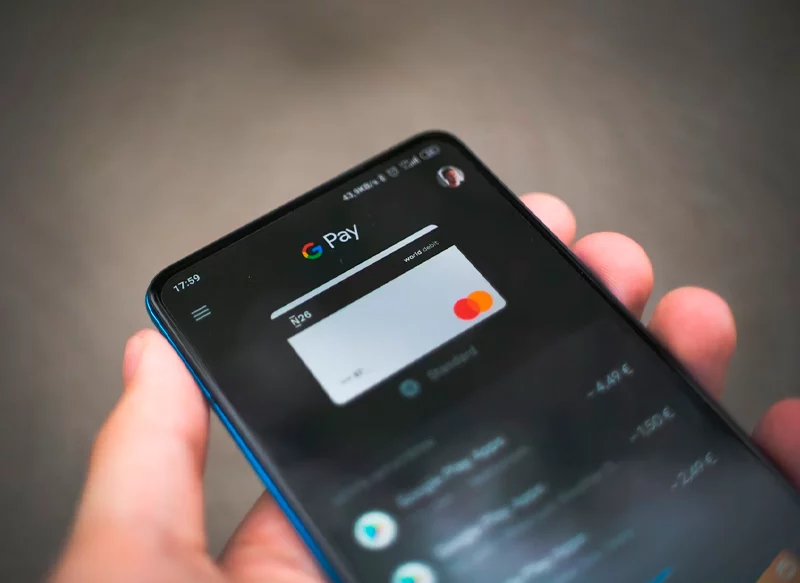 DOBLE AUTENTICACIÓN PARA EL 'CONTACLESS' DESDE EL MÓVIL