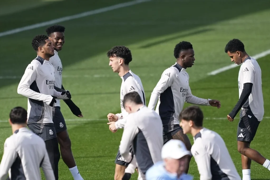 Vallejo Rechaza Al Zaragoza Y Ya Tiene Equipo Después Del Real Madrid 7 El Zaragoza, Siempre En El Horizonte, Pero Nunca En El Destino