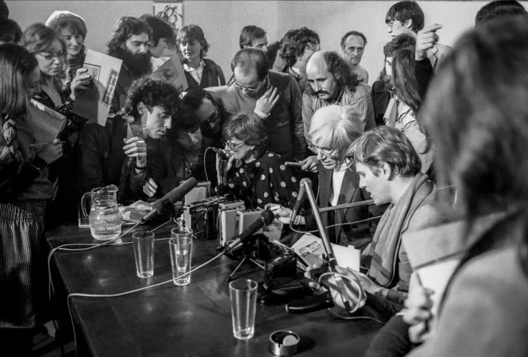 Andy Warhol y España: de Pedro Almodóvar y Alaska a Pitita Ridruejo