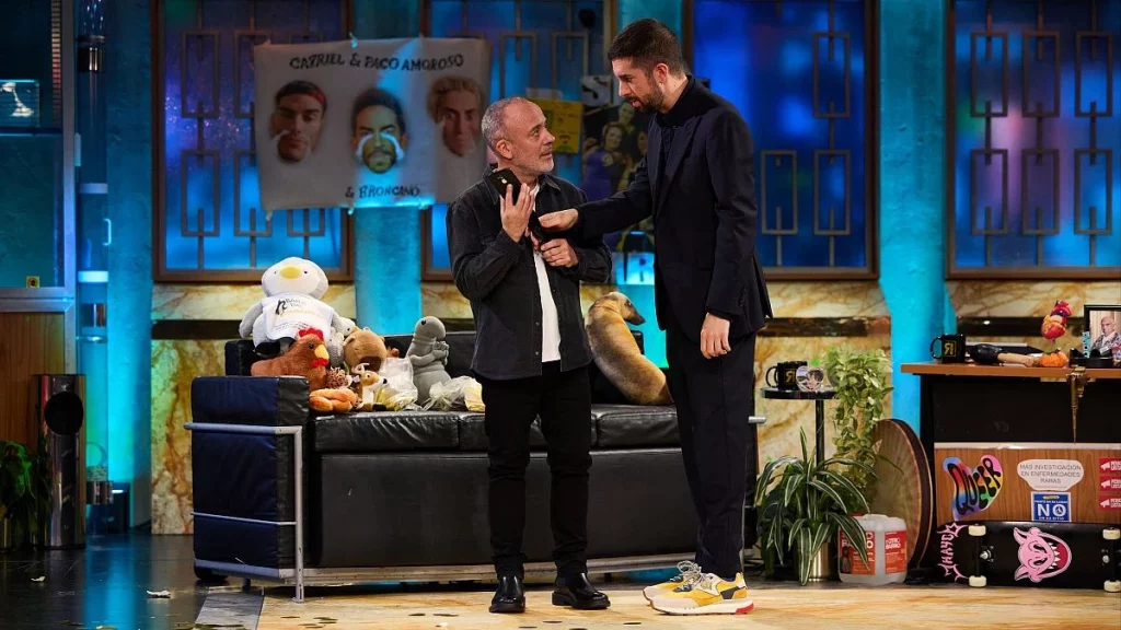 Gutiérrez Llega Solo Y David Broncano Bromeó Sobre Esto En La Revuelta. Fuente: Imagen De Rtve.es