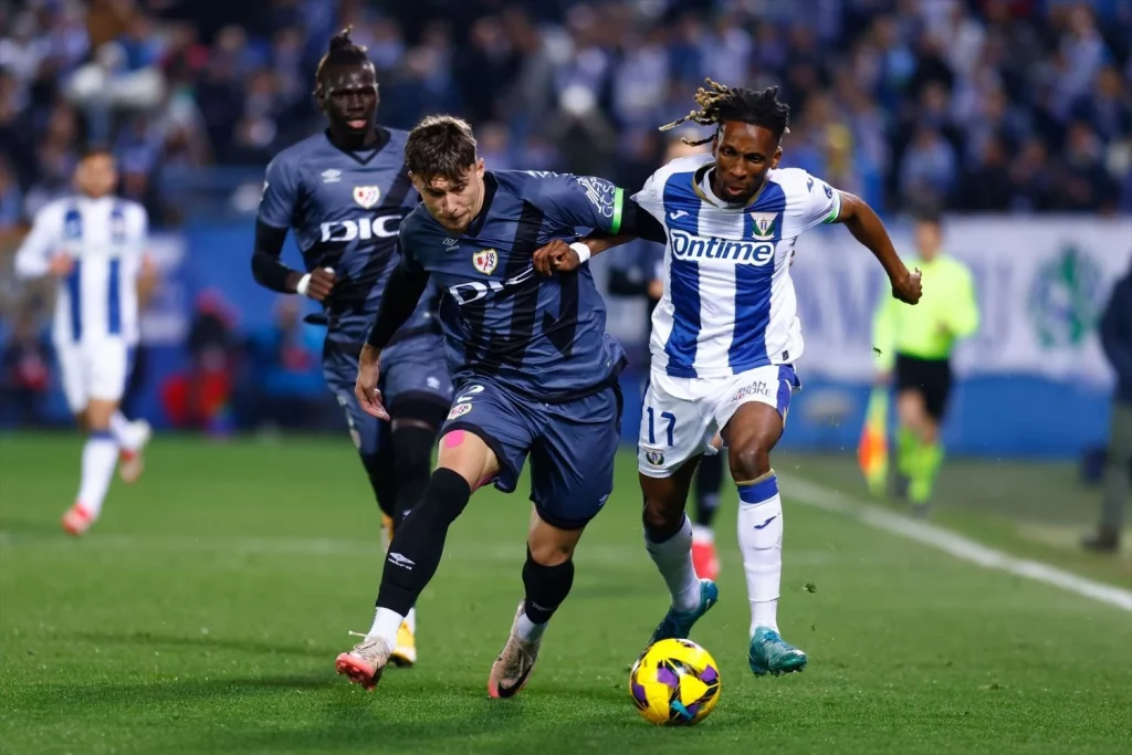 La Adaptación De Ratiu Al Betis