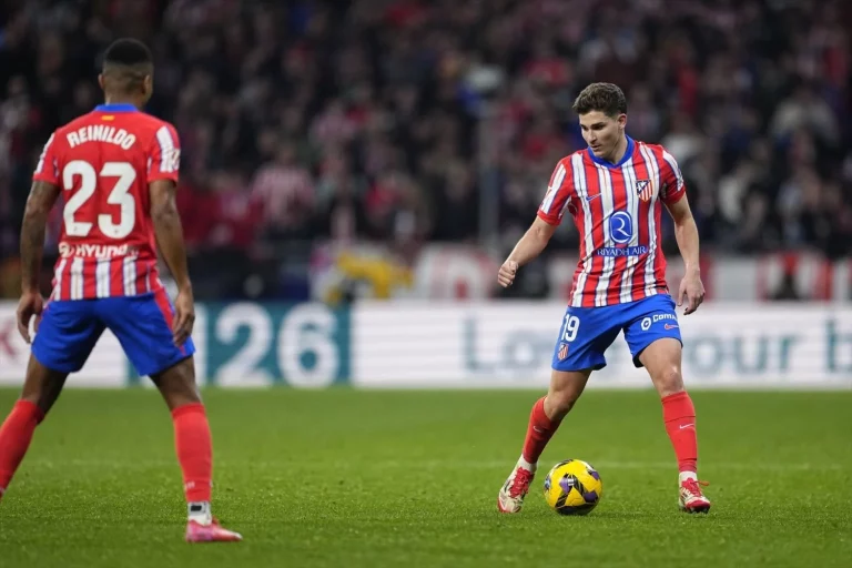 El Atlético incendia el derbi de Champions con el Real Madrid