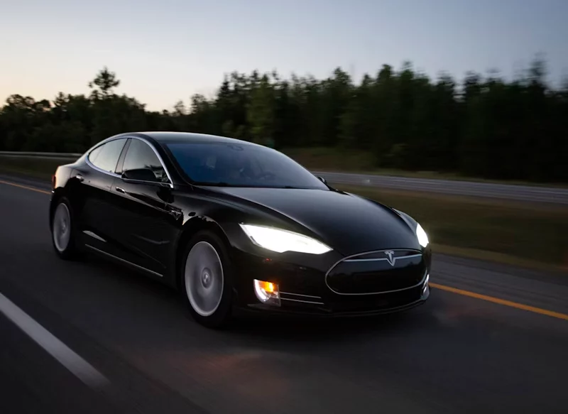 Pruebas De Conducción Autónoma En Tesla