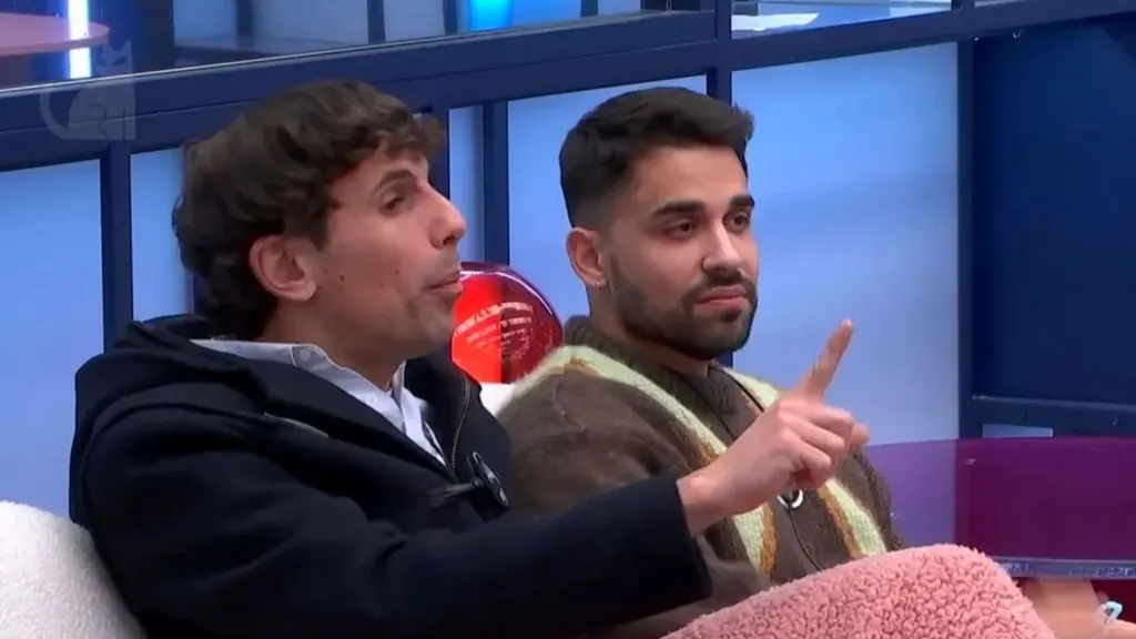 Ustedes También Vieron El Beso Entre Óscar Y Frigenti. Imagen: Telecinco