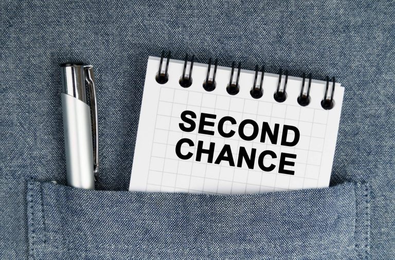 Cómo la Ley de Segunda Oportunidad cambia vidas; Repara tu Deuda Abogados detalla sus ventajas
