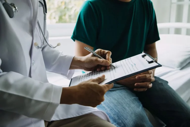 Centros especializados en fertilidad apuestan por la información y asesoramiento ante un tratamiento contra el cáncer