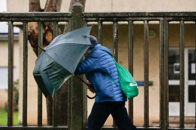 Previsión del tiempo de la AEMET: la borrasca Laurence deja fuertes lluvias