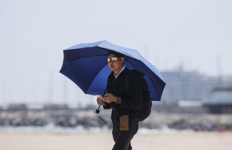 El tiempo: temperaturas máximas de 22 grados y lluvias débiles