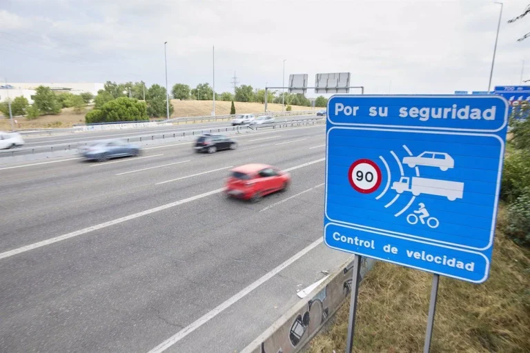 Adiós a las sorpresas: Las multas exprés de la DGT llegan en 48 horas para que aprendas de tus errores