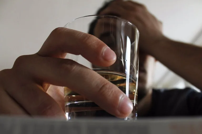 El Ministerio de Sanidad alerta sobre el grave problema del alcohol en la Comunidad de Madrid
