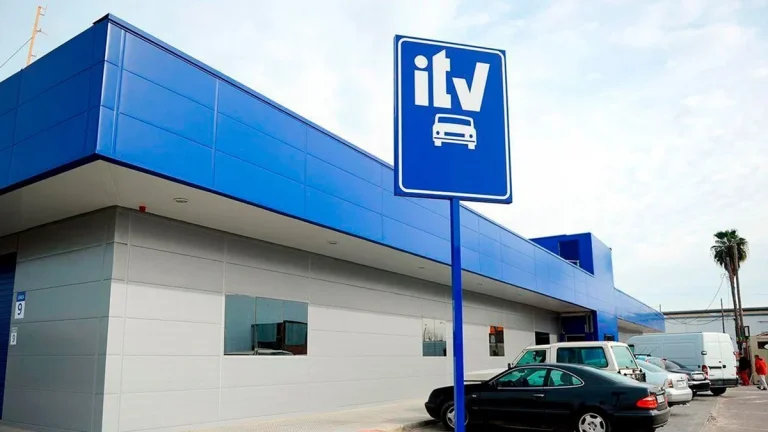 La ITV avisa a los conductores españoles sobre los vehículos de la revisión de este año