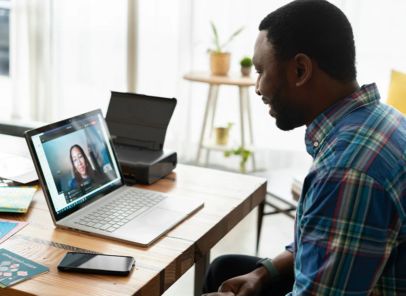MICROSOFT PAGÓ 8.500 MILLONES POR SKYPE