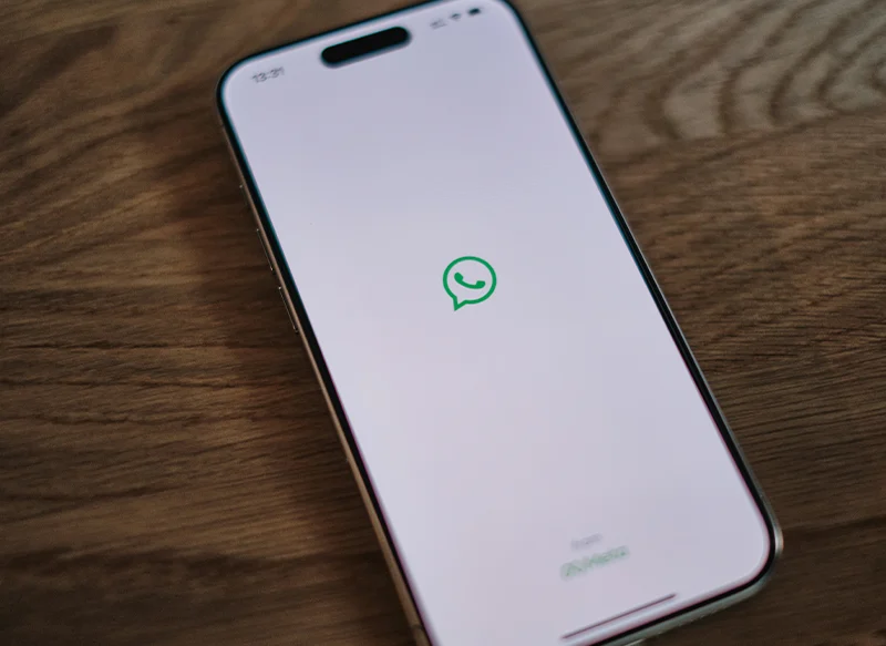 Solicitud De Metadatos A Whatsapp O Google