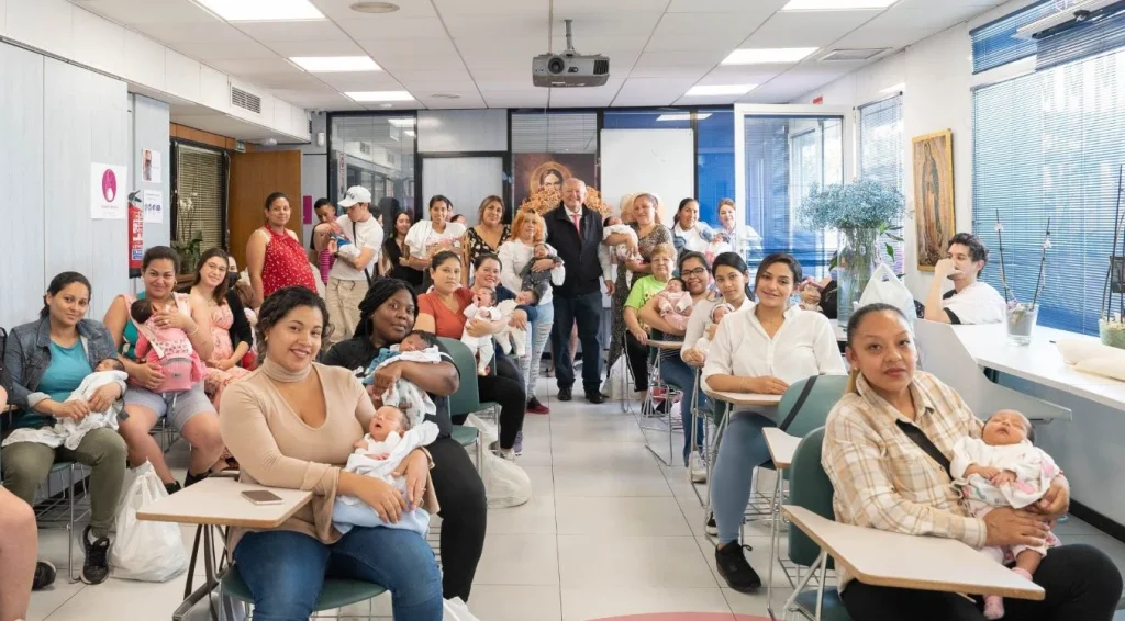 Familias Vulnerables En La Fundación Madrina 