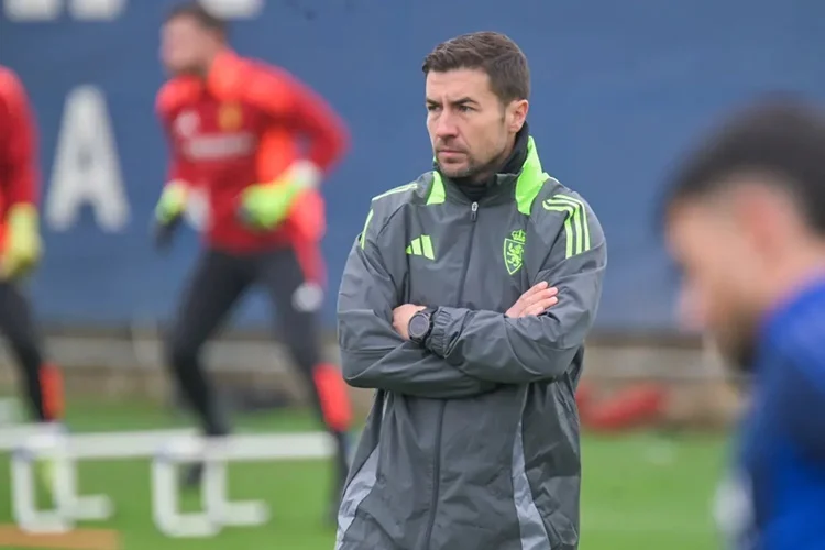Gabi En Un Entrenamiento Con El Real Zaragoza Fuente: Agencias