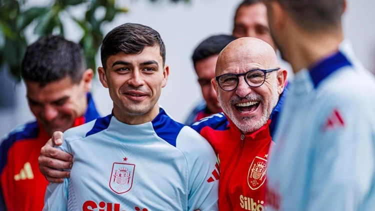 Luis De La Fuente Y Pedri Fuente: Rfef