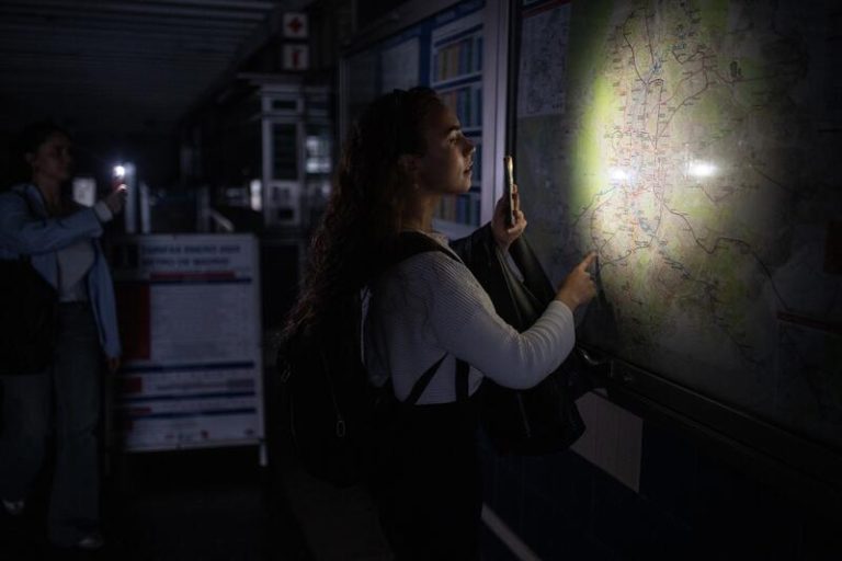 Apagón en España: Estos son los imprescindibles cuando se va la luz en casa