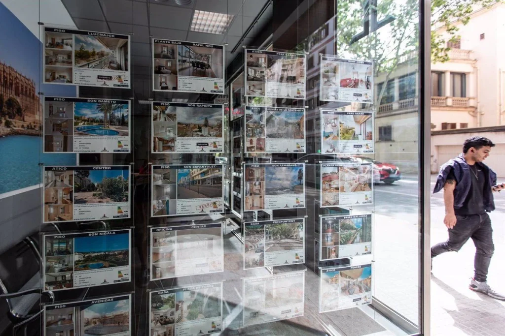 Barreras Invisibles: ¿Por Qué Los Jóvenes No Acceden A Esta Ayuda Para La Compra De Vivienda?