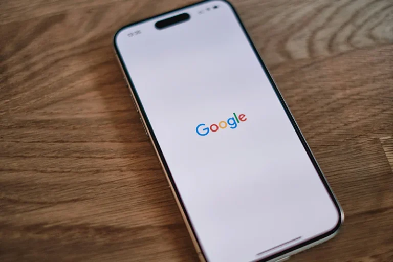 Este es el botón oculto que tienen las apps de Google y que pocos conocen