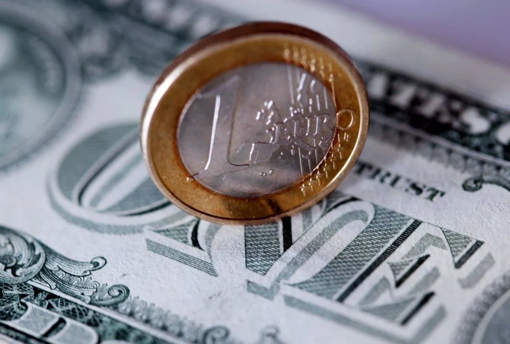 Impacto Global: ¿Cómo Afectarán Las Monedas Digitales Al Futuro Del Dinero Físico?