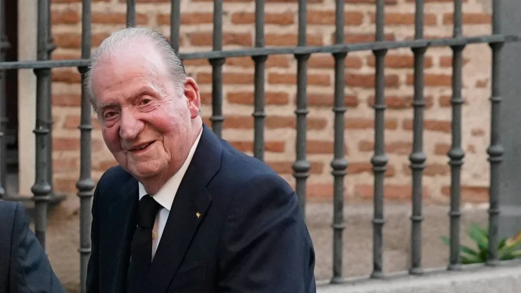 Qué Consecuencias Podría Traer La Demanda De Juan Carlos I A Revilla