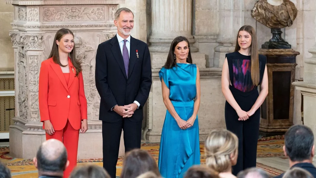 Un matrimonio convertido en «ficción institucional» entre Letizia y Felipe VI