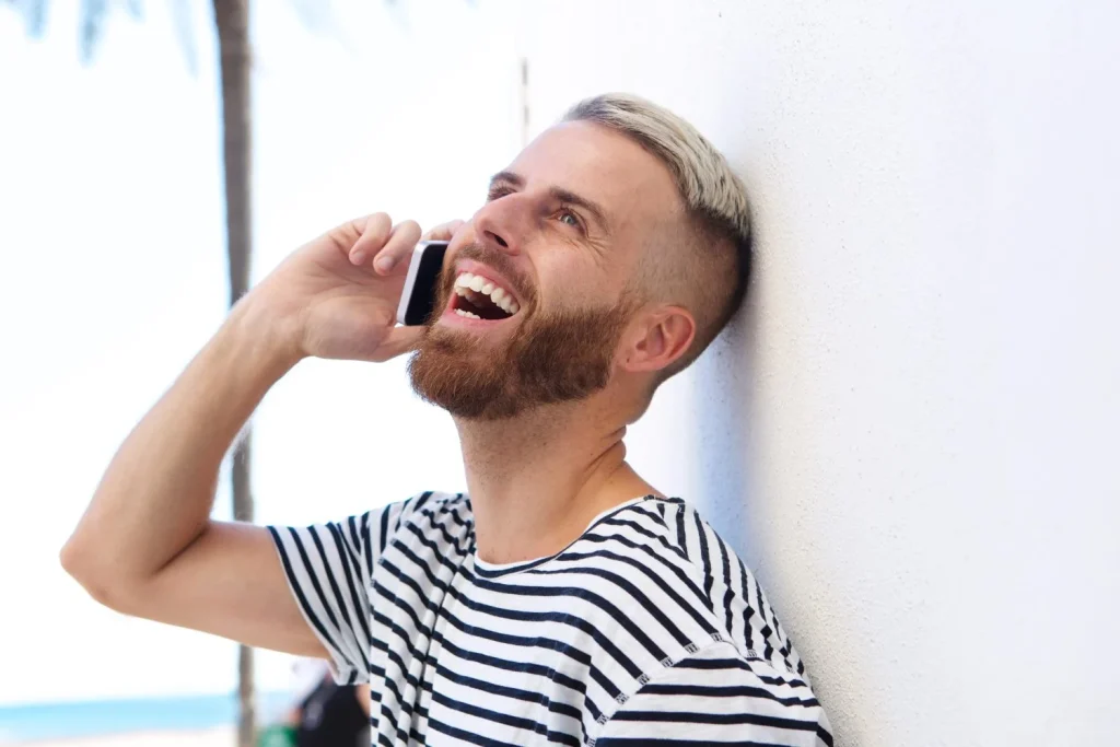 Cómo Tu Asistente Virtual Podría Estar Traicionando Tu Confianza