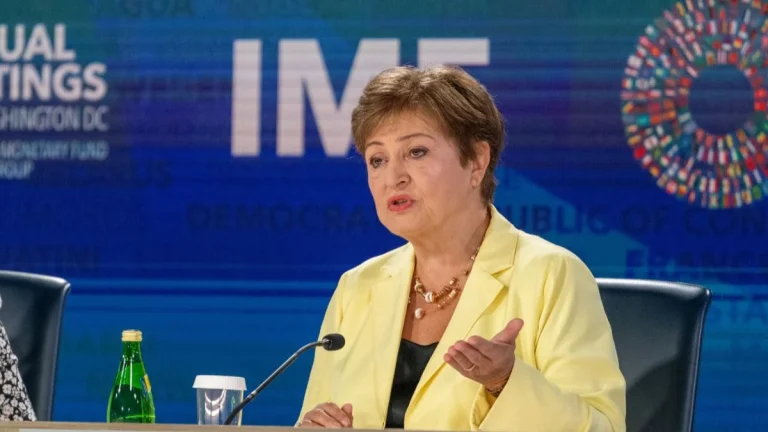 Advertencia del FMI sobre EE.UU. y las consecuencias de los aranceles de Trump para la economía mundial