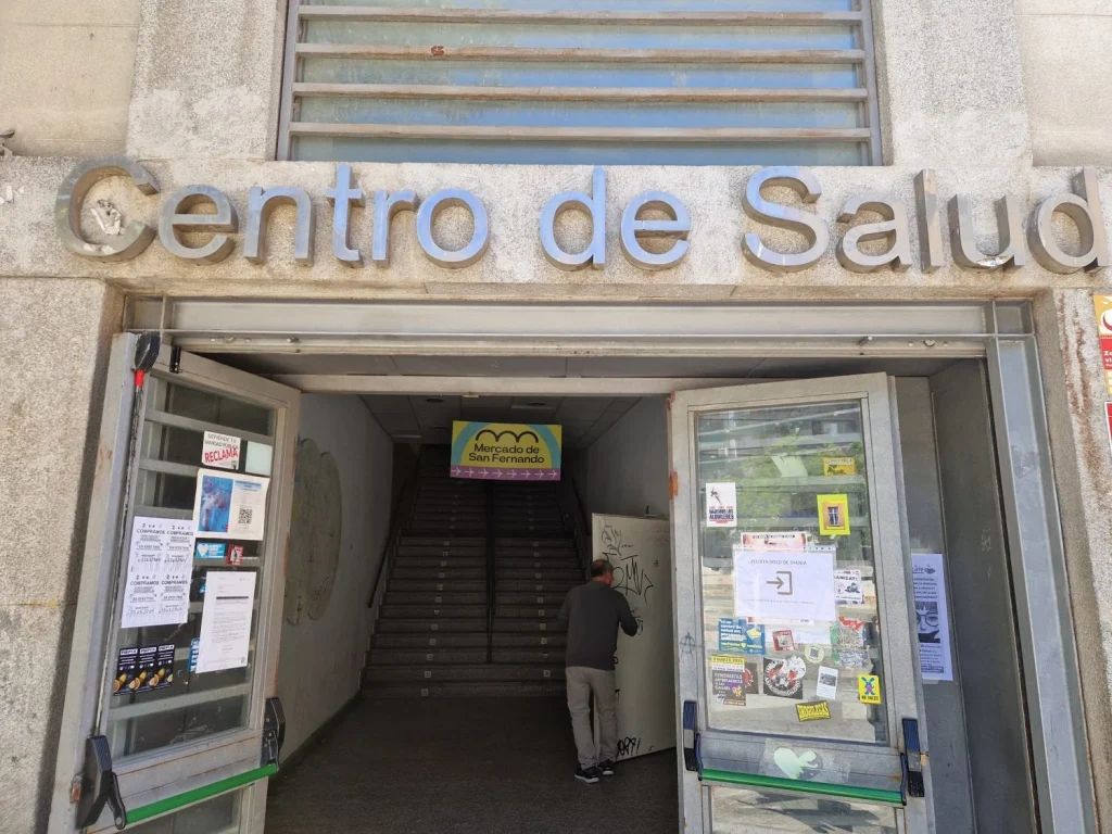 Entrada Del Centro De Salud De Lavapies