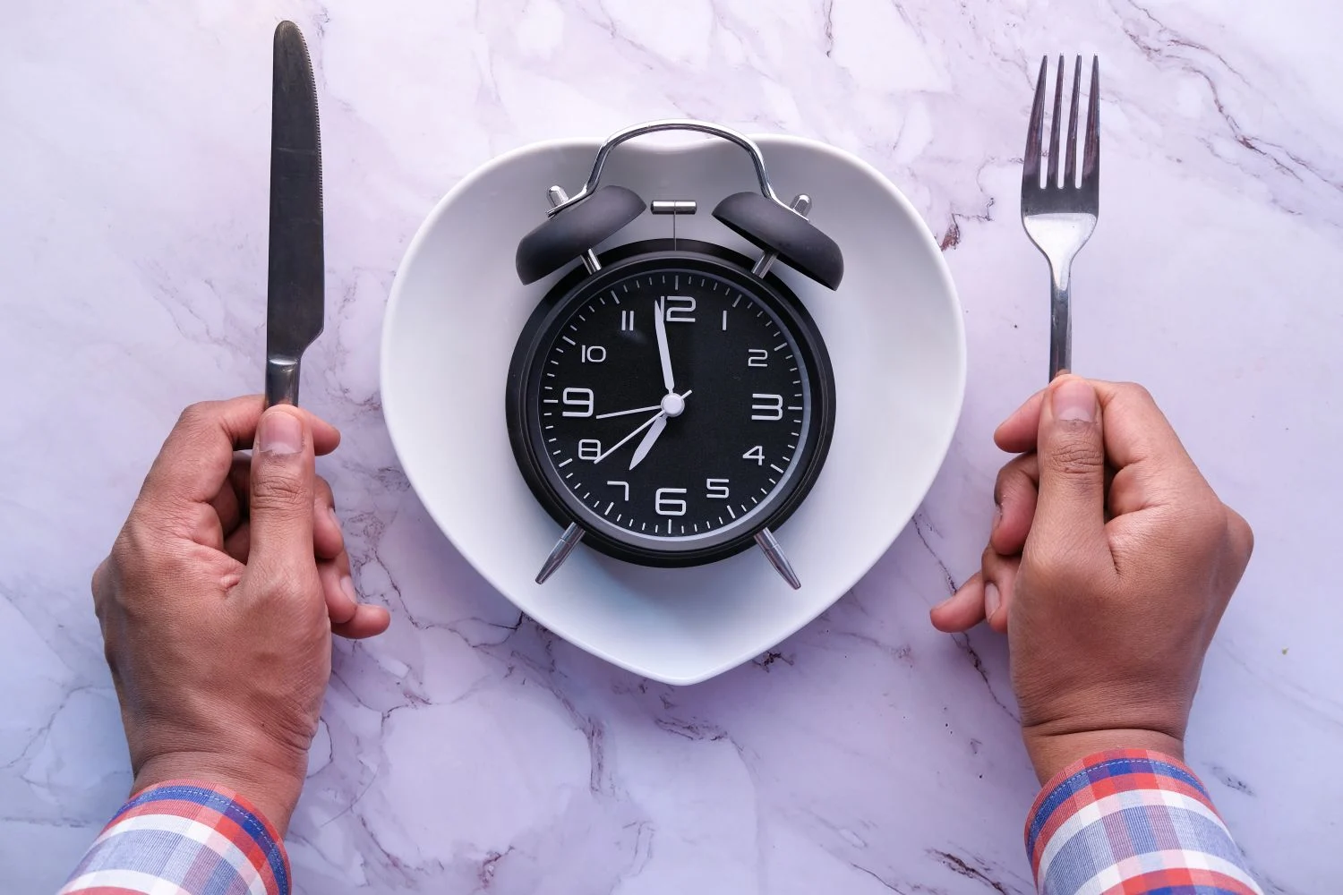 Este 'bio-hack' nutricional promete 'resetear' tu metabolismo en solo 72 horas 7 Moncloa LA CIENCIA DETRÁS DEL AYUNO DE 72 HORAS: ¿FUNCIONA REALMENTE?
