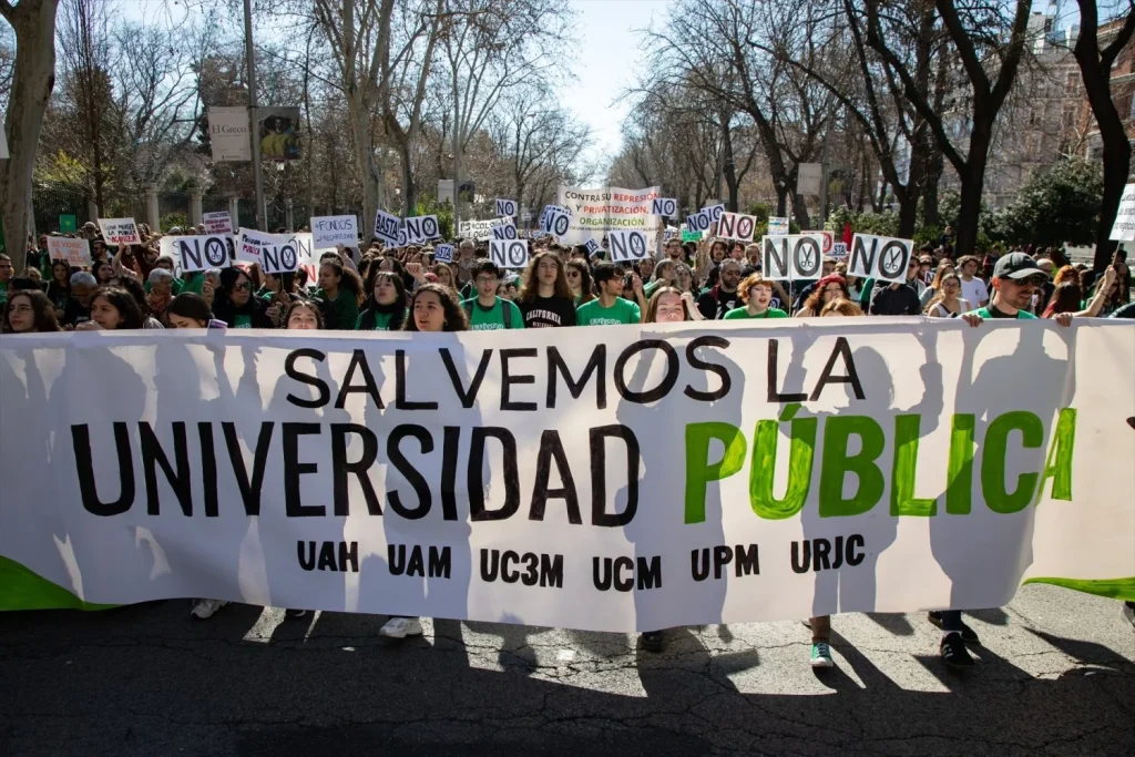 Huelga Por La Educación Pública En Madrid