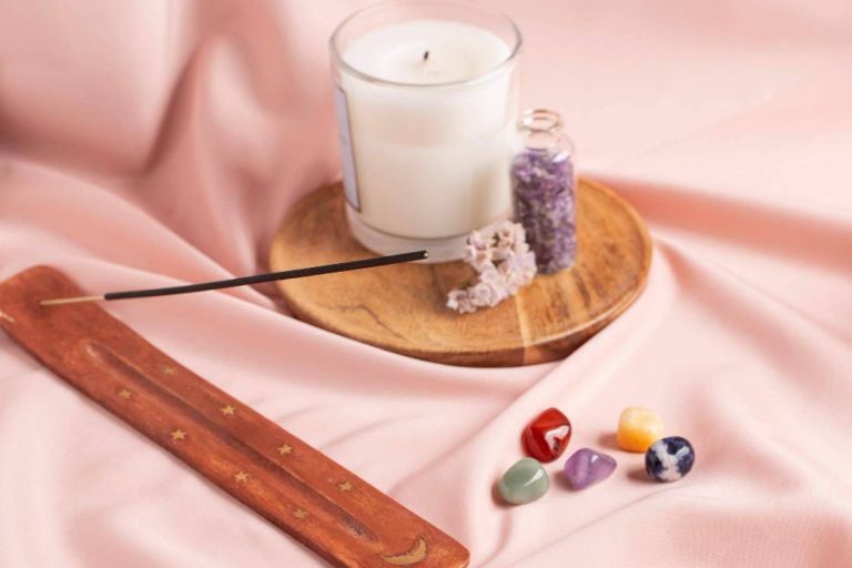 Aromas de inciensos y su vínculo con estados emocionales y ambientes
