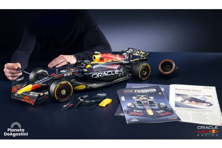 Planeta deAgostini anuncia el modelo RB19 de Oracle Red Bull Racing