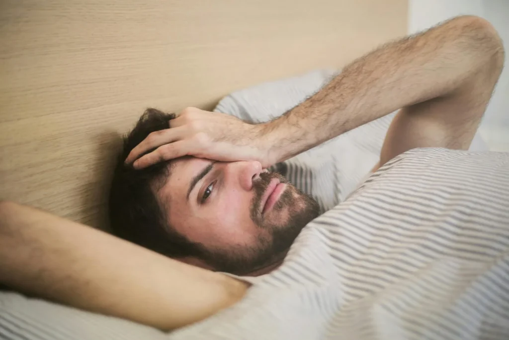 ¿Por Qué El Sabor Metálico Es Más Intenso Al Despertar?