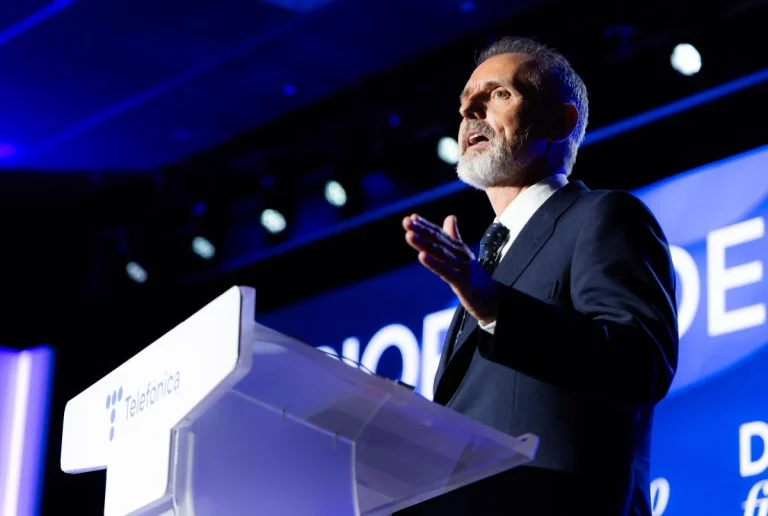 Telefónica despide en máximos de 2022 una semana en la que suma un 4%