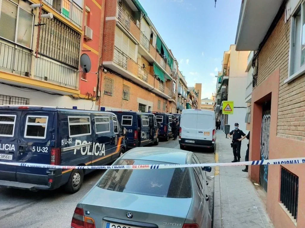 Madrid Planta Cara A Las Mafias De La Okupación Con 2 Millones De Euros 1 Atención Inmediata A Través Del 012 Y Coordinación Con El 112