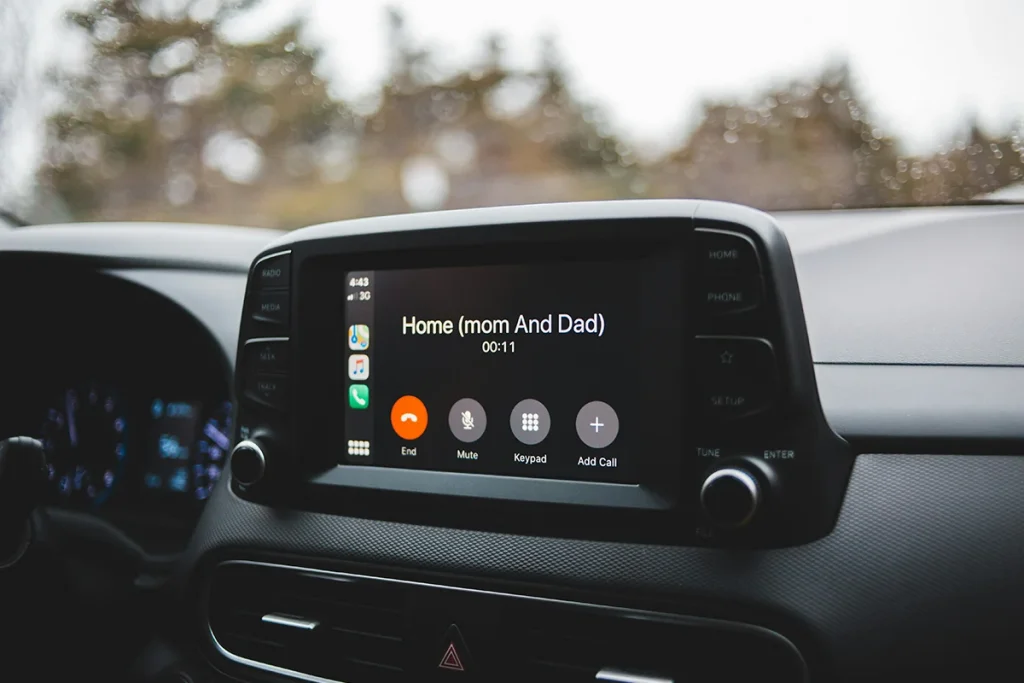 CARPLAY ULTRA APROVECHA TODAS LAS PANTALLAS
