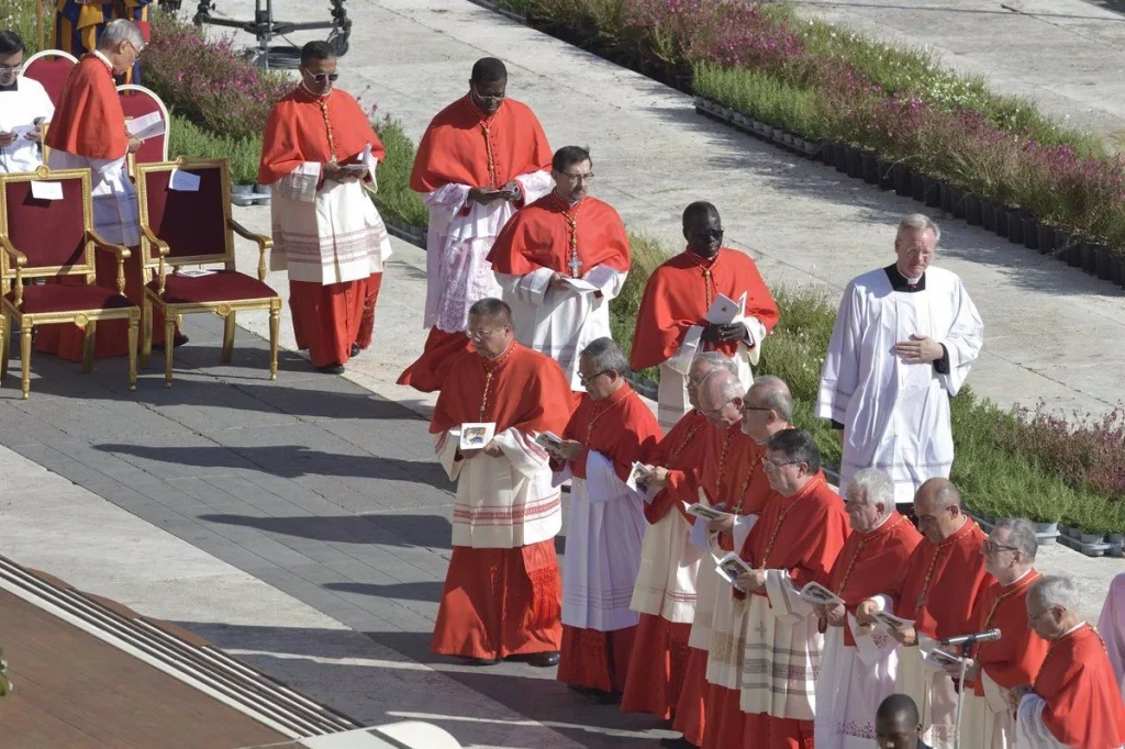 El Vaticano Cierra Sus Puertas: El Cónclave Para Elegir Al Nuevo Papa Está Listo 3 El Futuro De La Iglesia Católica En Juego: El Vaticano Se Prepara Para Una Elección Histórica
