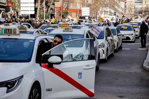 Facilidad En Los Pagos: Bizum Y Tarjetas Bancarias, Ahora Disponibles Para Abonar El Irpf De Los Autónomos