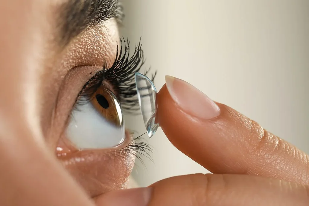 LENTES DE CONTACTO INFRARROJAS